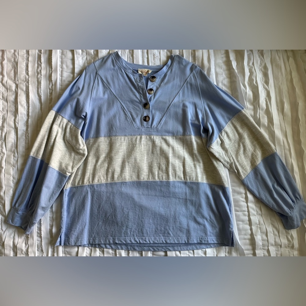 Vici Collection Colorblock Henley Top size XL